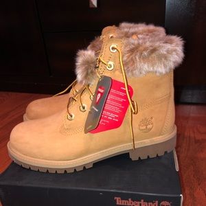 timberland with fur collar